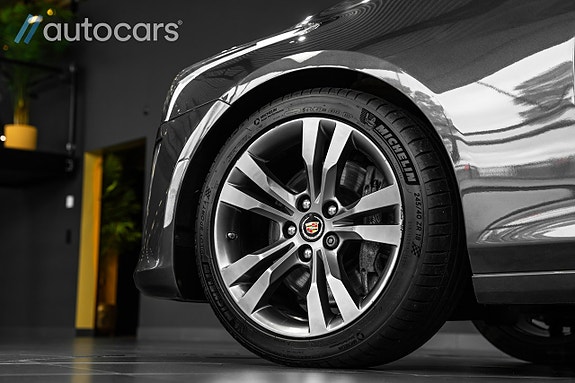 Cadillac CTS 9 of 30