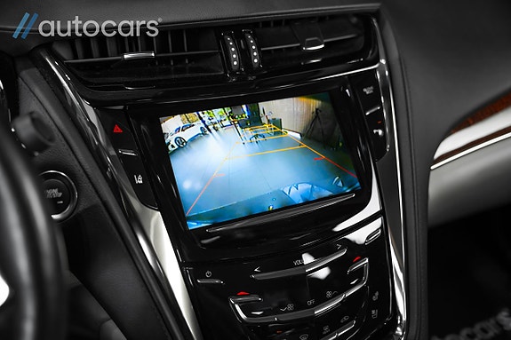 Cadillac CTS 25 of 30