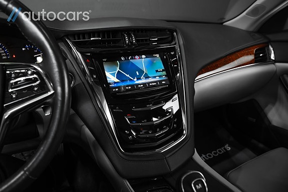 Cadillac CTS 26 of 30