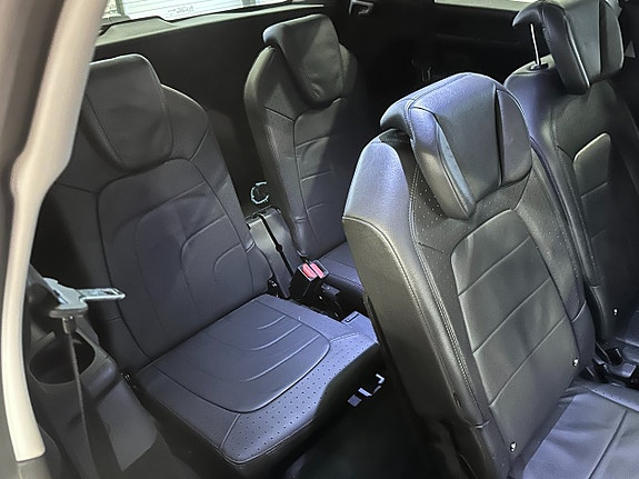 Citroen Grand C4 Picasso 14 of 16