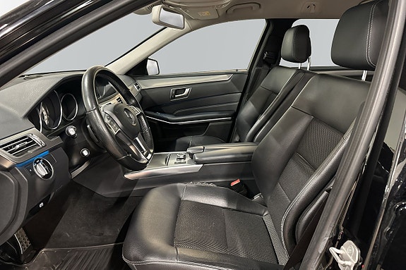 Mercedes-Benz E220 5 of 6