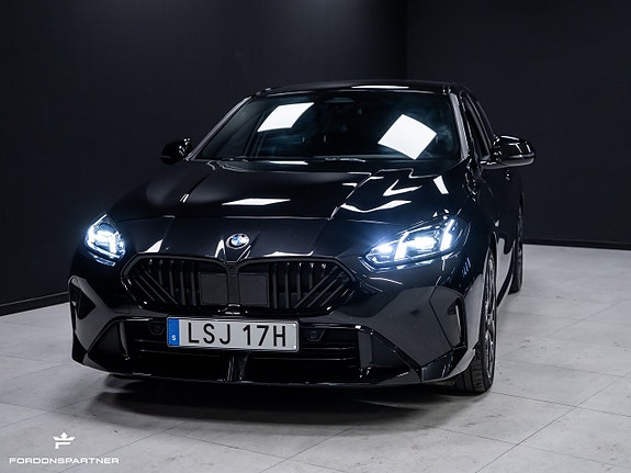 BMW 120 9 of 30