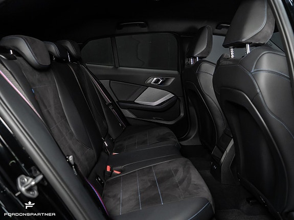BMW 120 30 of 30