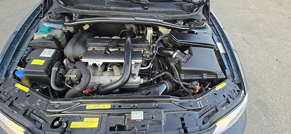 Volvo XC70 7 of 8