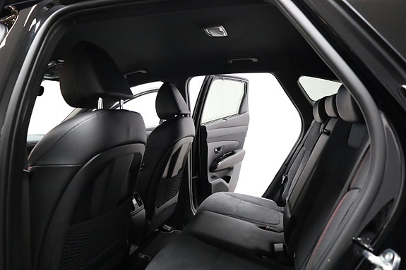 Hyundai Tucson 17 of 28