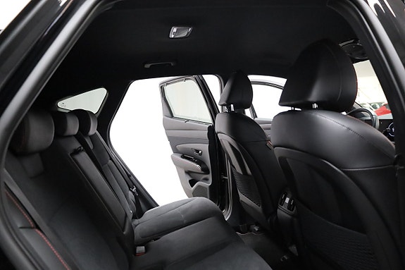Hyundai Tucson 18 of 28
