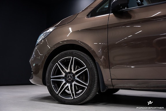 Mercedes-Benz V250 d 4 of 30