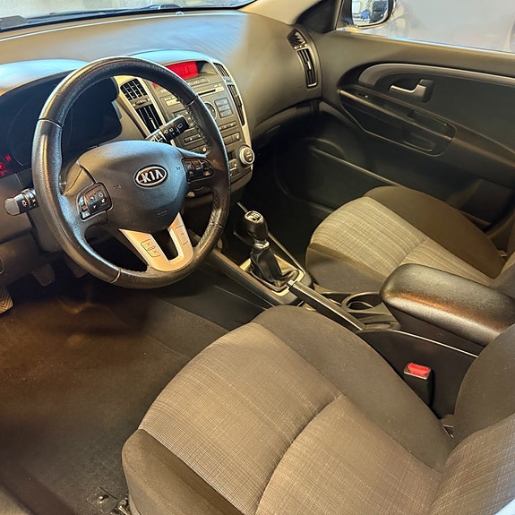 Kia Ceed 13 of 14