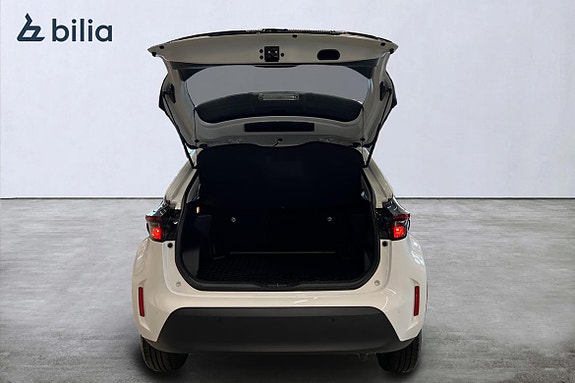 Toyota Yaris Cross 12 of 27