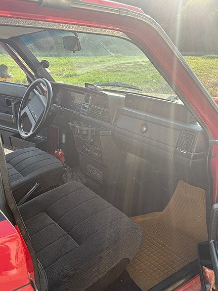 Volvo 245 6 of 10