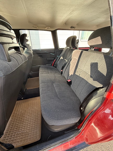 Volvo 245 4 of 10