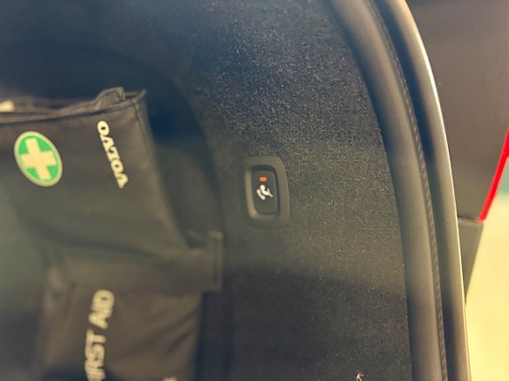 Volvo V90 Cross Country 24 of 28