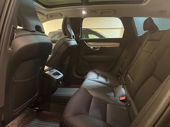 Volvo V90 Cross Country 21 of 28