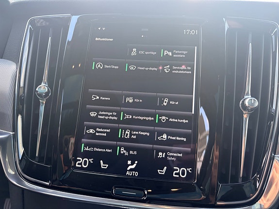 Volvo V90 Cross Country 15 of 28
