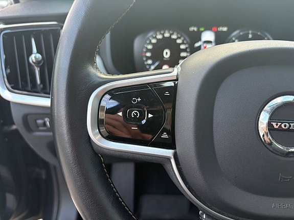Volvo V90 Cross Country 9 of 28