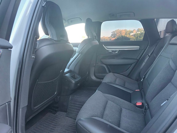Volvo V90 8 of 10
