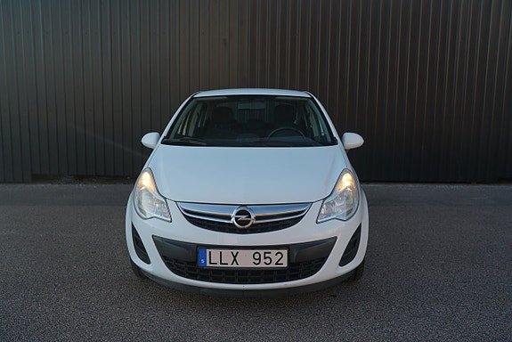Opel Corsa 3 of 15
