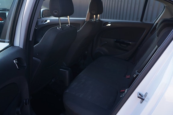 Opel Corsa 9 of 15