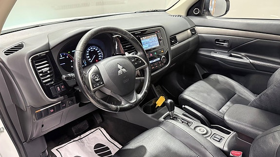 Mitsubishi Outlander 9 of 19
