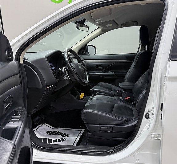 Mitsubishi Outlander 8 of 19