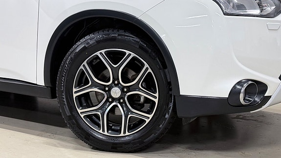 Mitsubishi Outlander 17 of 19