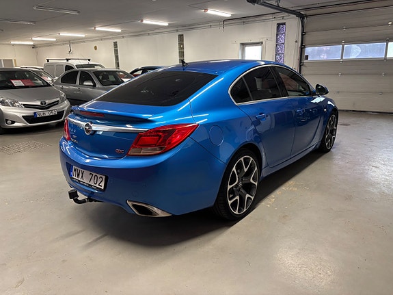 Opel Insignia 3 of 8