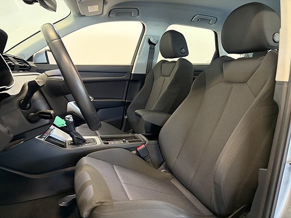 Audi Q3 10 of 20