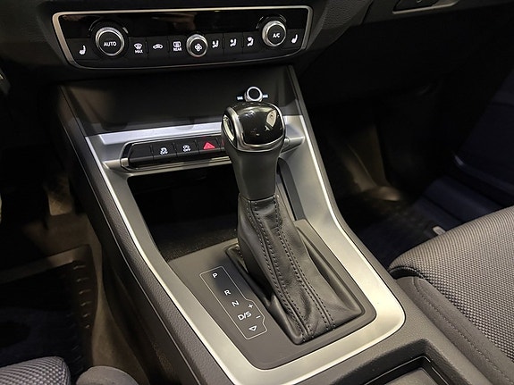 Audi Q3 17 of 20