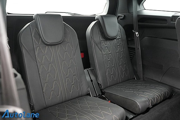 Peugeot 5008 17 of 30
