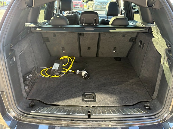 BMW iX3 21 of 23