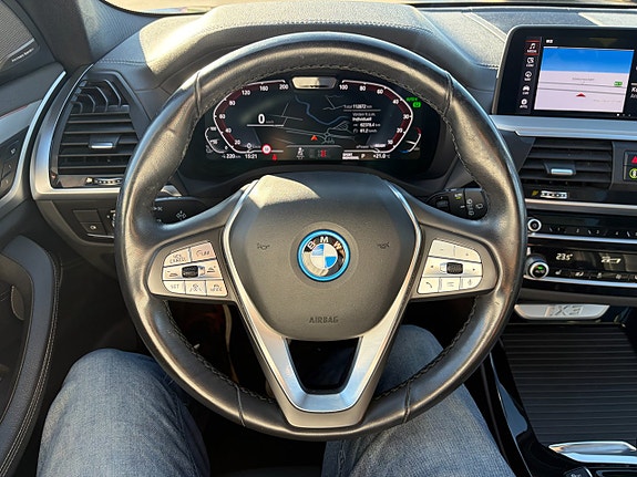 BMW iX3 17 of 23
