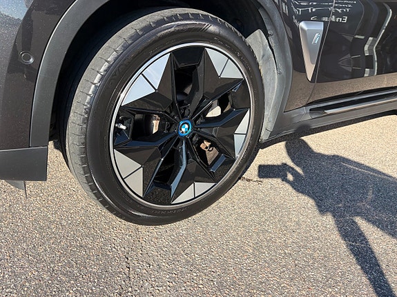 BMW iX3 23 of 23