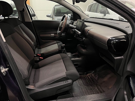 Citroen C4 Cactus 8 of 13