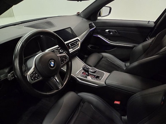 BMW 330e 10 of 10