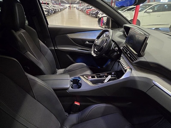 Peugeot 3008 4 of 10