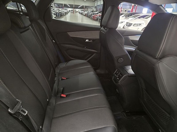 Peugeot 3008 5 of 10