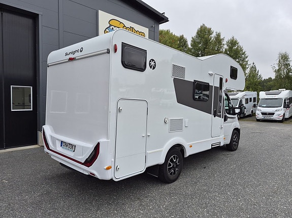 Sunlight A68 Adventure 2025, 140 hk, 6 sitt- och sovplatser, bra lastvikt 7 of 21