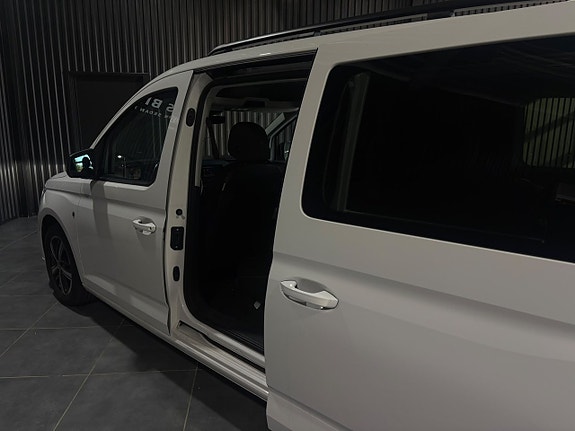 Volkswagen Caddy Maxi 7 of 17