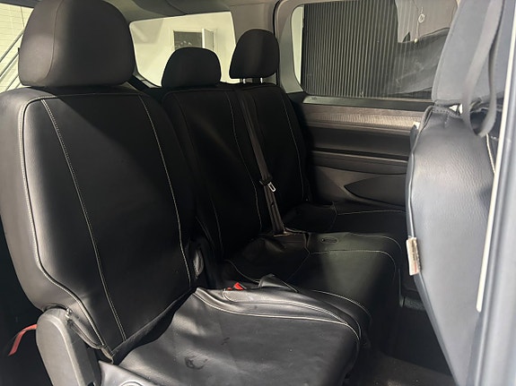 Volkswagen Caddy Maxi 15 of 17