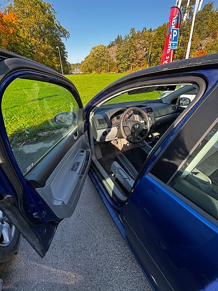 Volkswagen Golf V 4 of 11