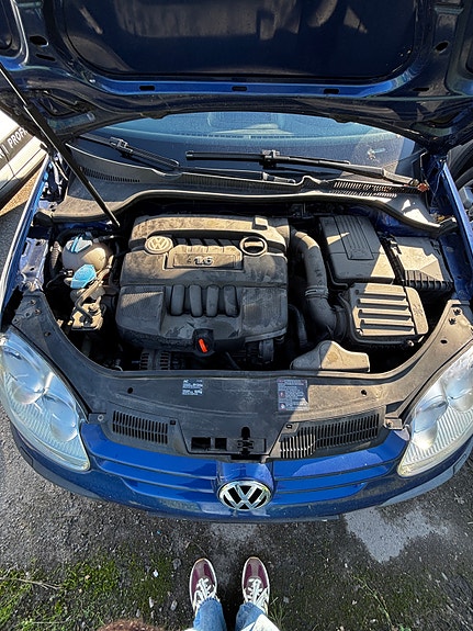 Volkswagen Golf V 10 of 11