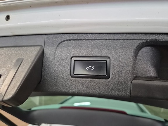 Volkswagen Passat 20 of 20