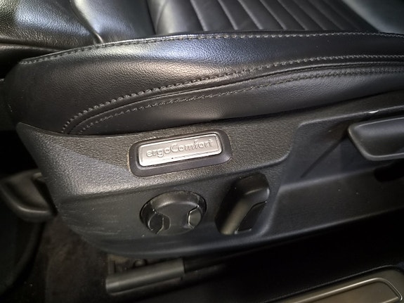 Volkswagen Passat 19 of 20