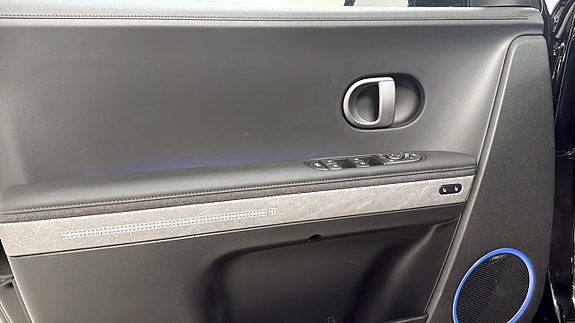 Hyundai Ioniq 5 11 of 12