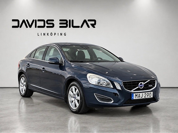 Volvo S60 7 of 16