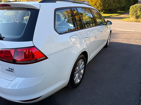 Volkswagen Golf VII 3 of 7