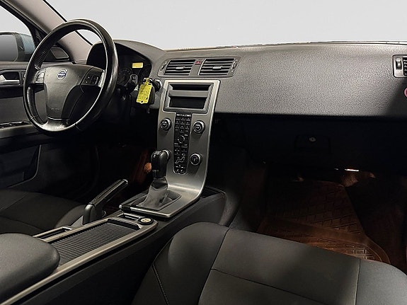 VOLVO V50 1.8F ETHANOL MOMENTUM 125 ch BVM - ATTELAGE - CHAÎNE DE DISTRIBUTION - 1900000 KM