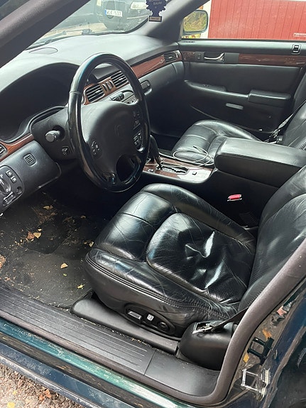 Cadillac Seville STS 3 of 8