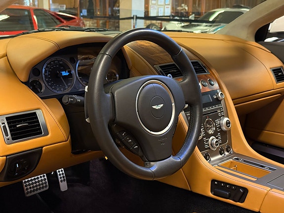 Aston Martin DB9 20 of 27
