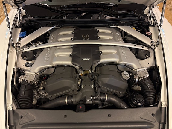 Aston Martin DB9 26 of 27